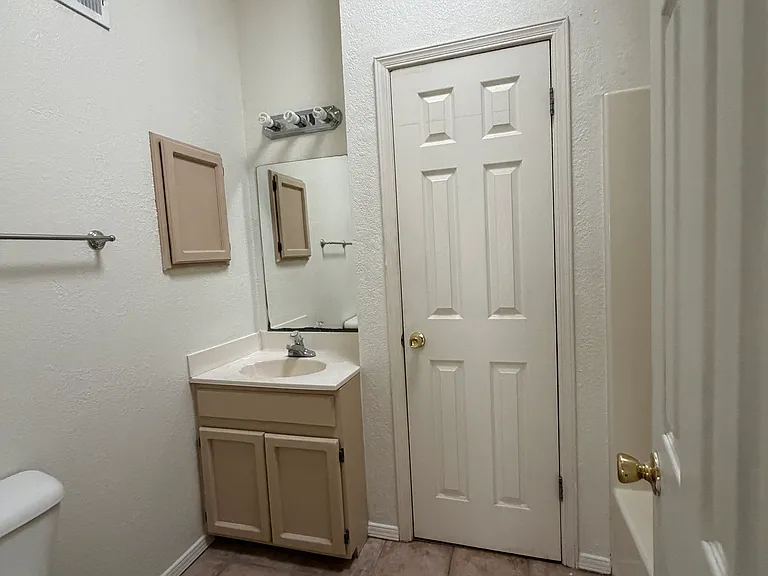 344 Bartlett Dr #E — Photo 38