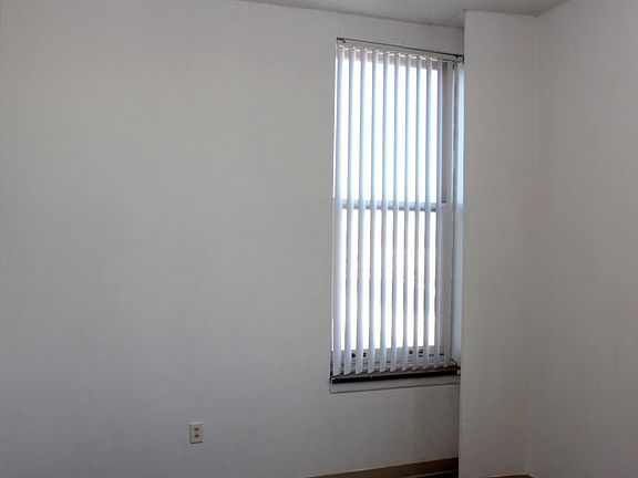 Typical Marsh Place bedroom in a 1 bedroom unit.