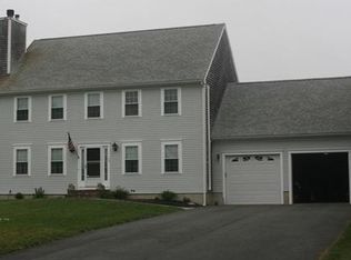 16 McKensie Ln, Fairhaven, MA 02719