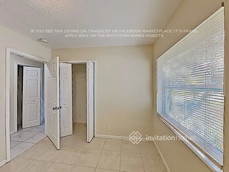 7805 NW 40th St — Photo 10