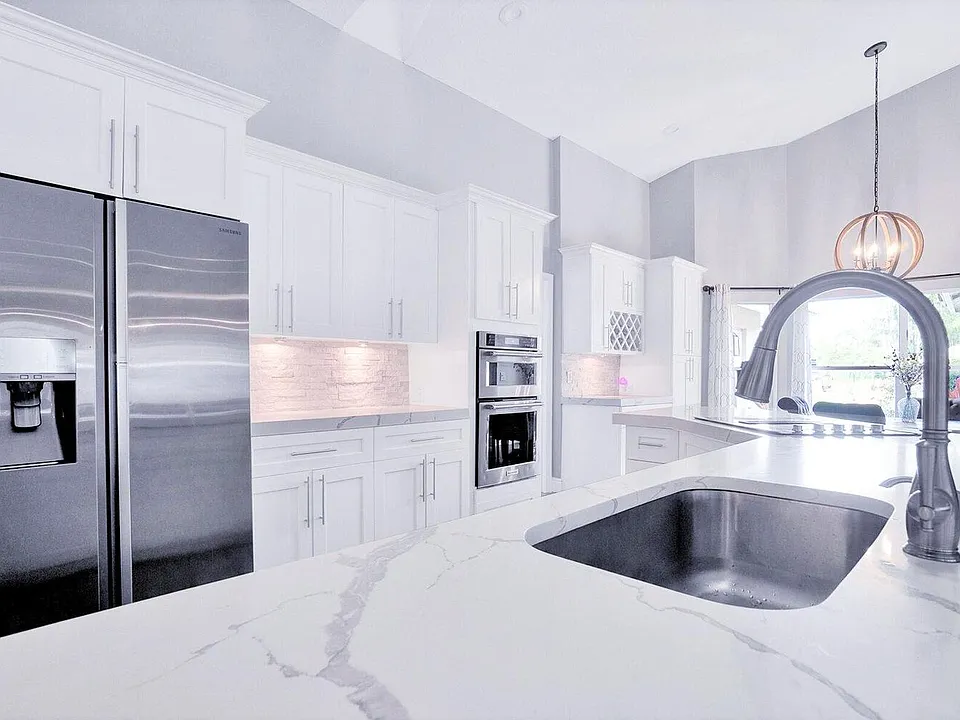 1350 Longlea Ter