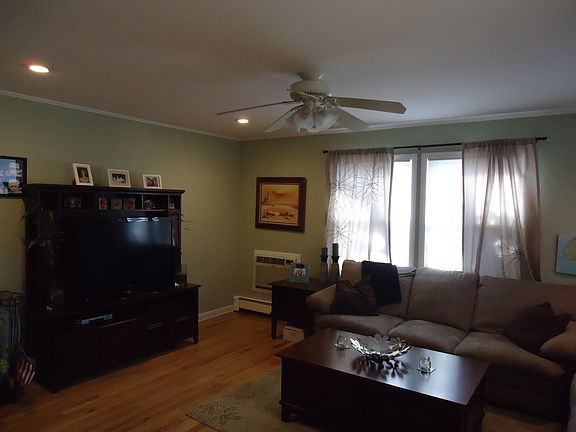 3rd image of 84 Midland Ave