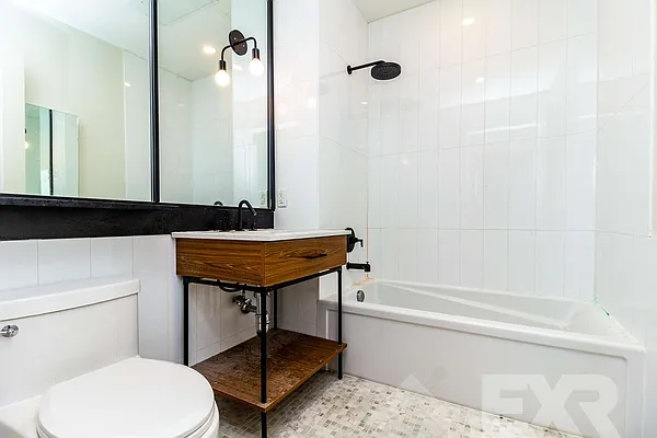 Rented by EXR | media 75