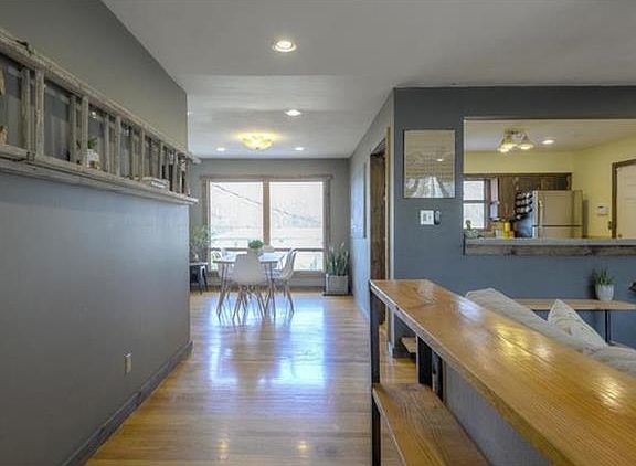 3rd image of 1320 S 52nd Ter