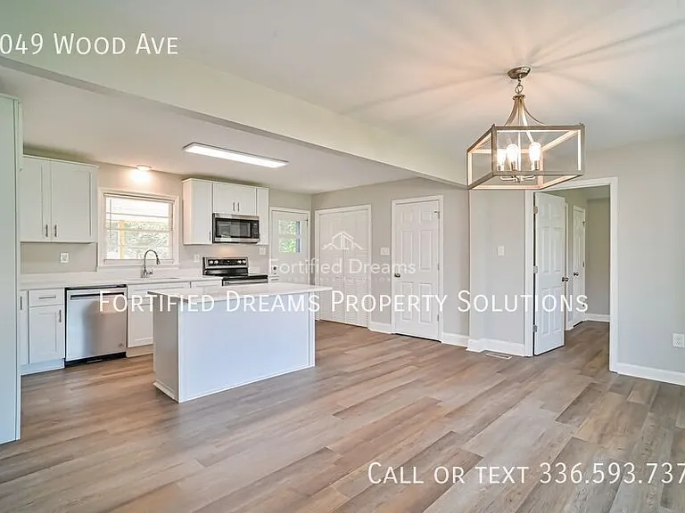 4049 Wood Ave — Photo 6
