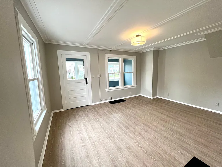 102 Hazel St #1 — Photo 13