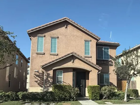 4377 W Artemisa Dr, Fresno, CA 93722
