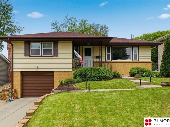 3738 S 49th St, Omaha, NE 68106