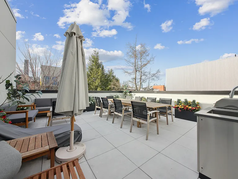 132 Waverly Ave #GARDEN — Photo 19