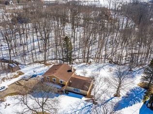 1457 River Bend Rd, Grafton, WI 53024