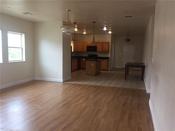 4th image of 3611 2nd St