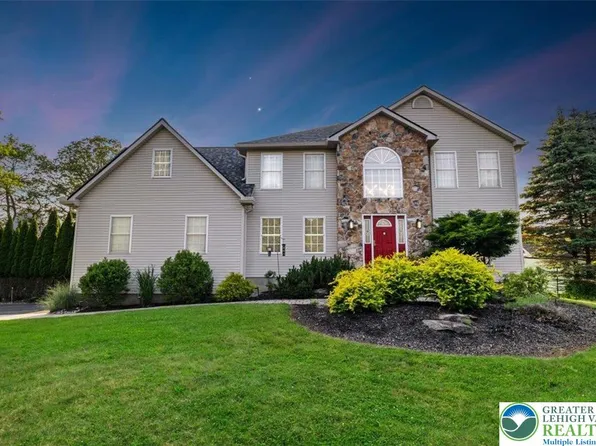 220 Pennbrook Rd, Stroudsburg, PA 18360