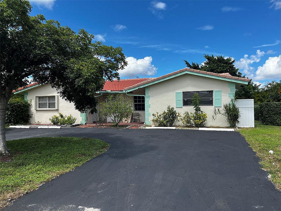 1st image of 10901-B NW 41st Drive