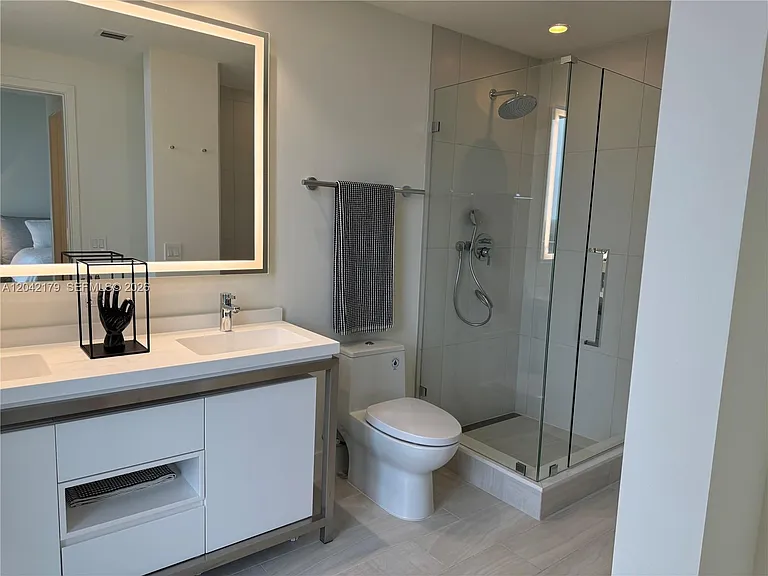 2000 Metropica Way #903 — Photo 22