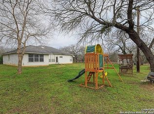 4160 Fm 3175, Lytle, TX 78052