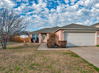 312 Stanford Dr, Forney, TX 75126