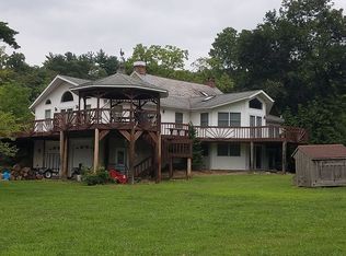 600 Locust St, Mertztown, PA 19539