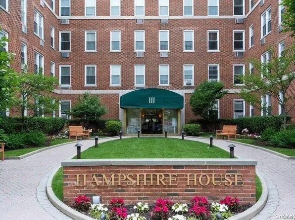 111 7th Street #312, Garden City, NY 11530