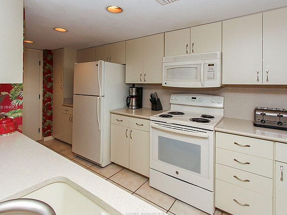 5th image of 225 S Sea Pines Dr APT 1414