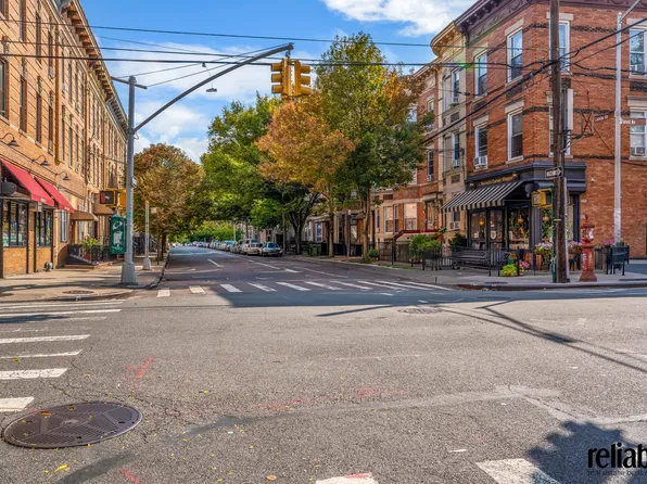 59-05 Catalpa Avenue image 2 of 12