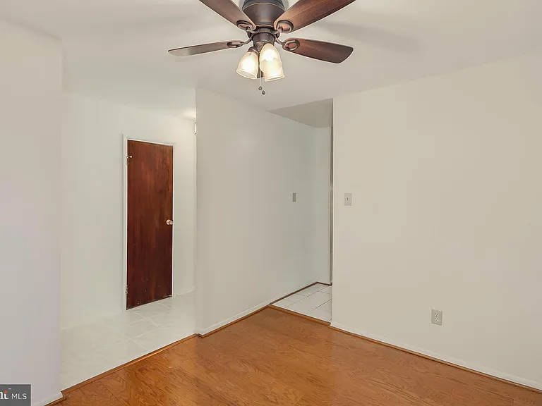 493 N Armistead St #203 — Photo 6