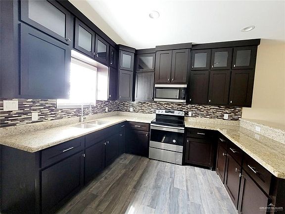 4th image of 1800 Taft St #3