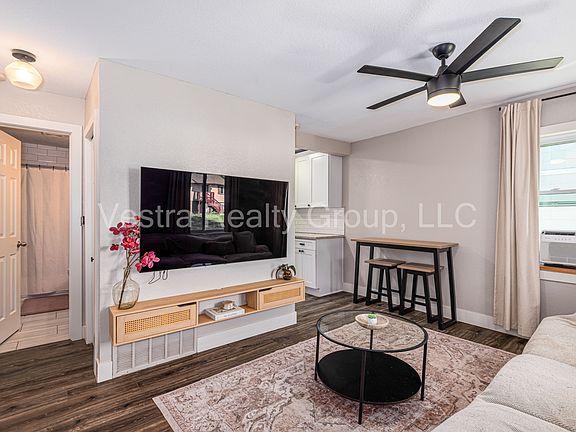 4th image of 1176 Xenia St