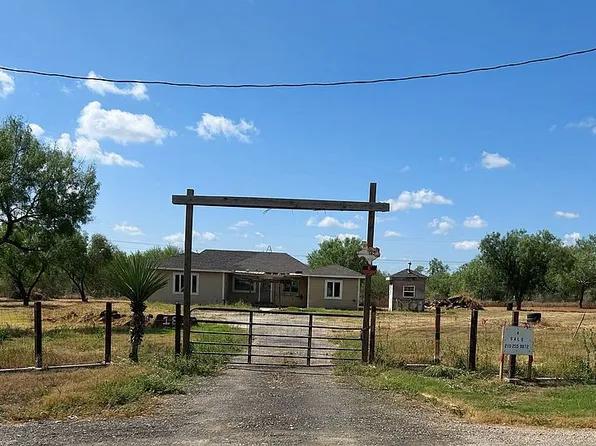 182 County Road 2665, Moore, TX 78057
