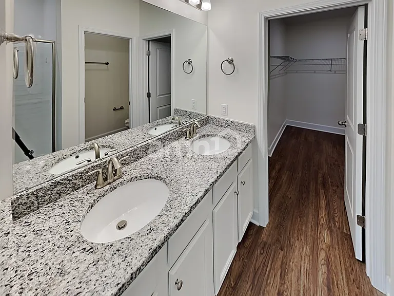 4308 Longfellow Dr — Photo 14