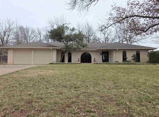 1221 S Westwood Ln, Stillwater, OK 74074