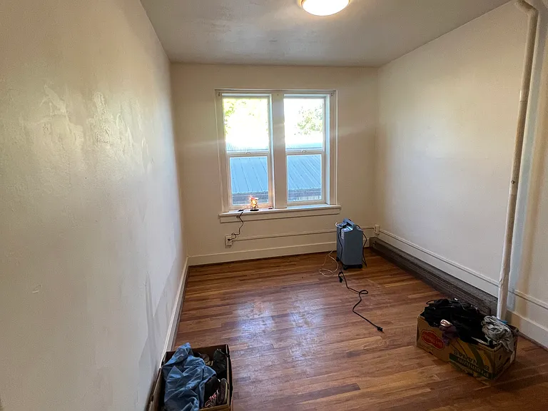 910 Greenwood Ave #5 — Photo 5