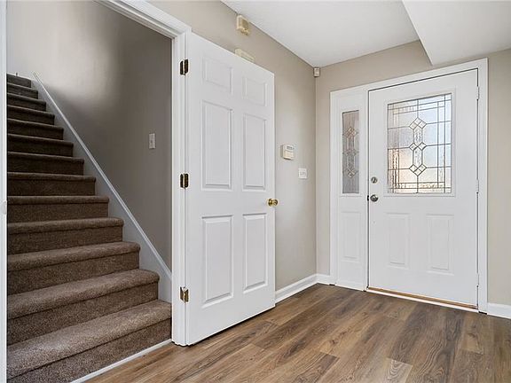 5th image of 326 Worthington Cir