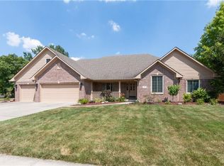 1371 Forest Commons Dr, Avon, IN 46123