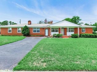 4332 Belford Rd, Fayetteville, NC 28314