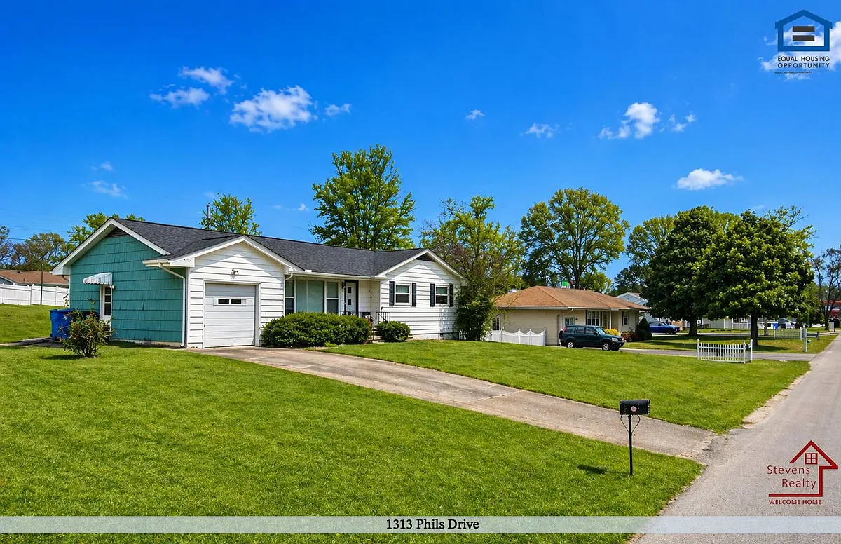 Building Photo - 1313 Phils Dr