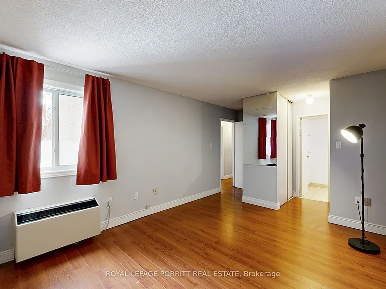 3835 Lake Shore Blvd W #104 — Photo 38