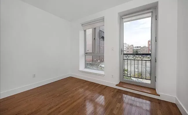 Rented by Compass | media 7