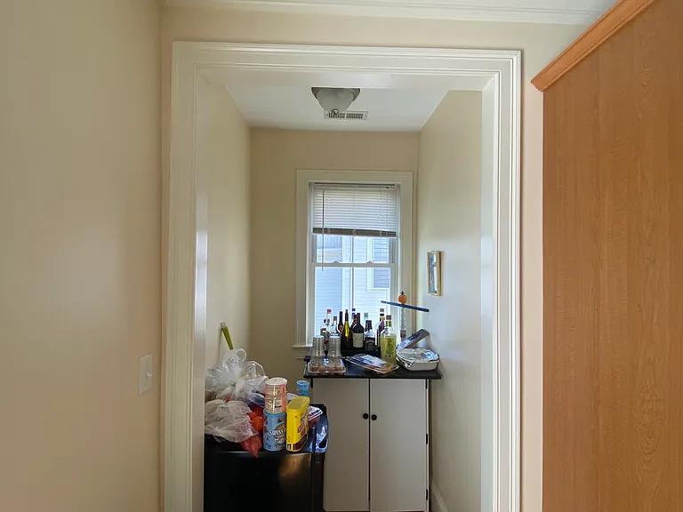 25 Lothrop St #2 — Photo 5