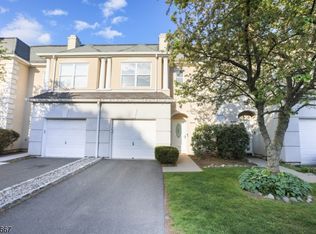8409 Brittany Dr, Wayne Twp., NJ 07470