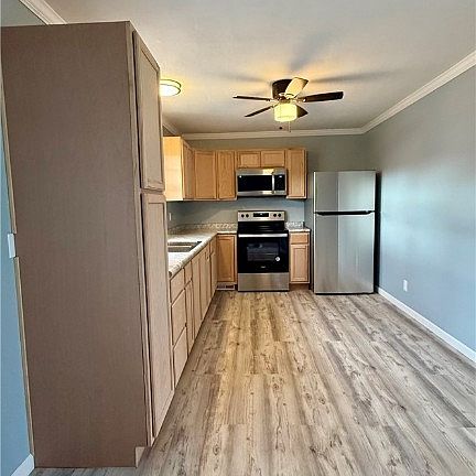 5th image of 614 Orchard Dr