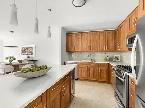 100 West 89th Street image 7 of 21