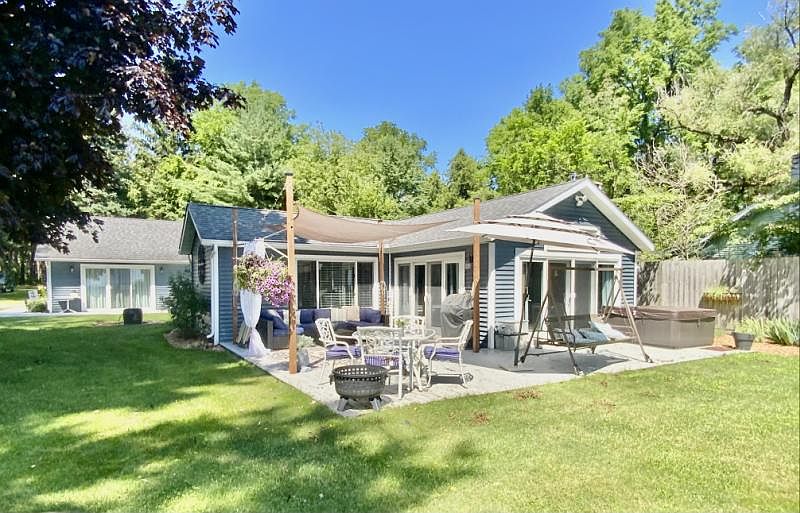 1141 S Lakeshore Rd, Carsonville, MI 48419 Zillow