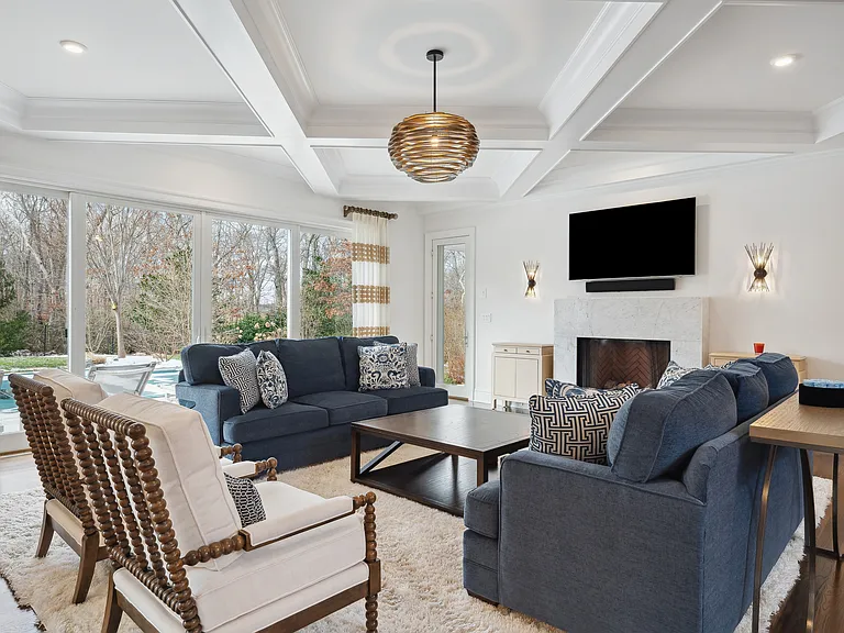72 Birchwood Ln — Photo 4