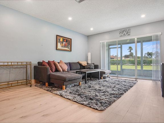 5th image of 1898 Palmland Drive #B