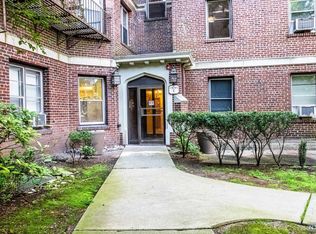 100 E Palisade Ave APT C31, Englewood, NJ 07631