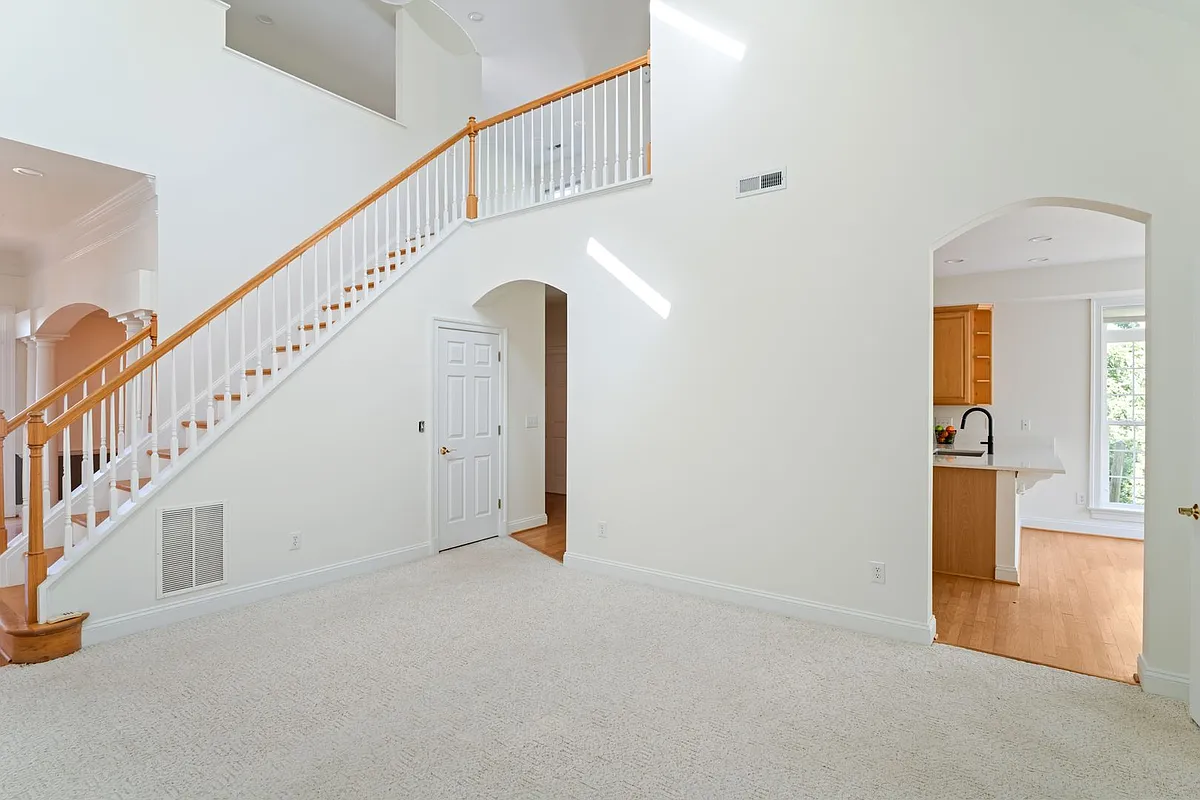 Building Photo - 4990 Lake Tree Ln