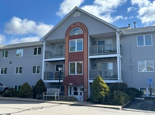 728 Beverage Hill Ave APT 14, Pawtucket, RI 02861