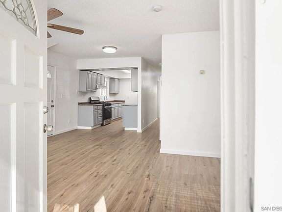 4th image of 4159-61 39th St