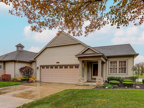 3rd image of 364 Turnberry Way