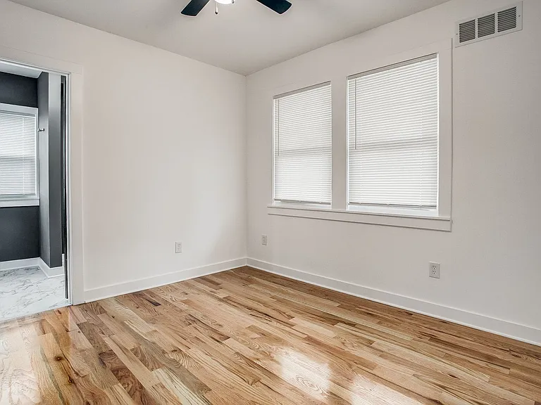 4421 Bellefontaine Ave — Photo 20